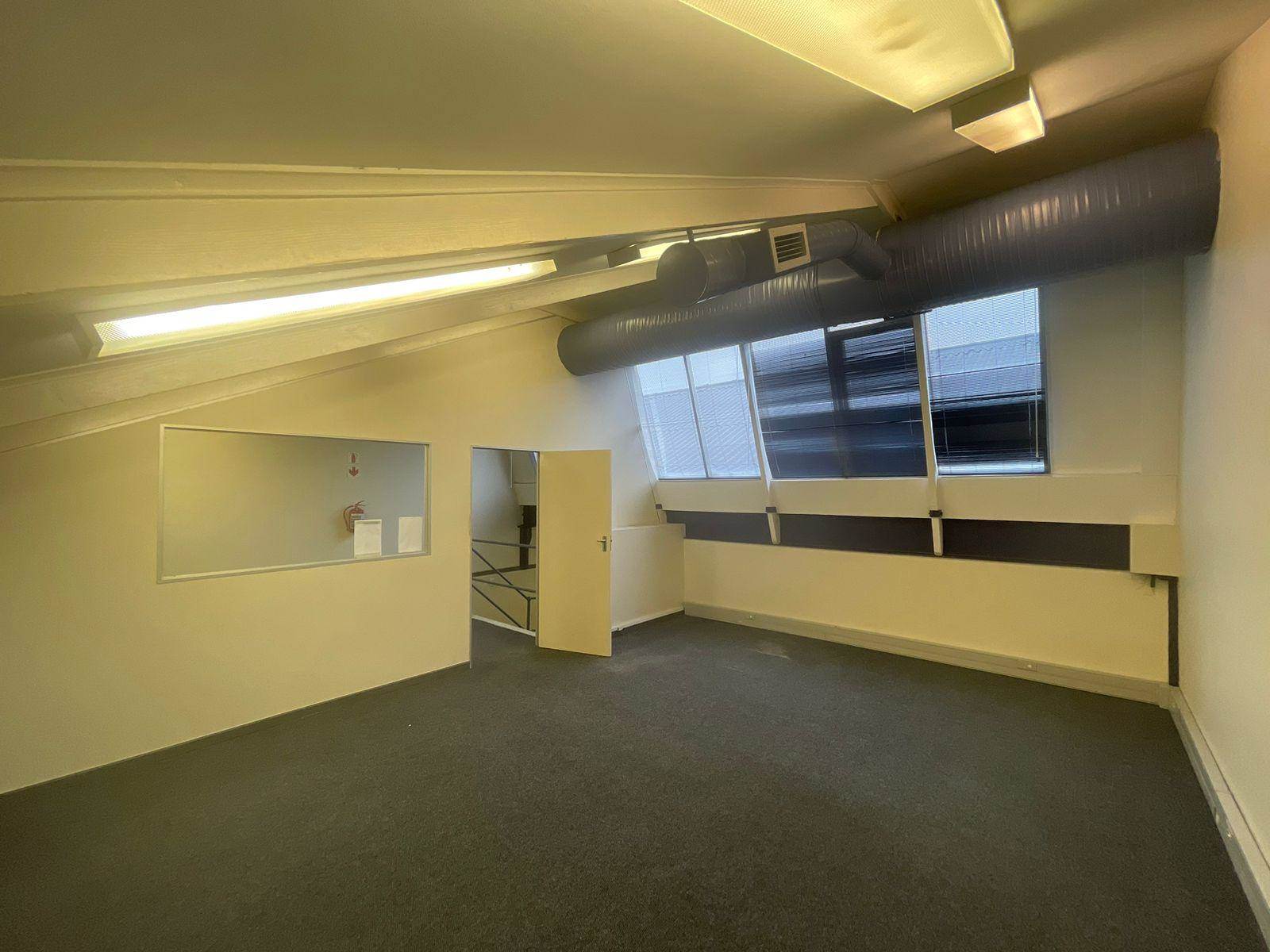 242  m² Commercial space in Observatory photo number 6