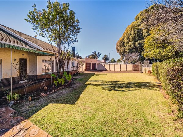 3 Bedroom House 3 Bedroom House
