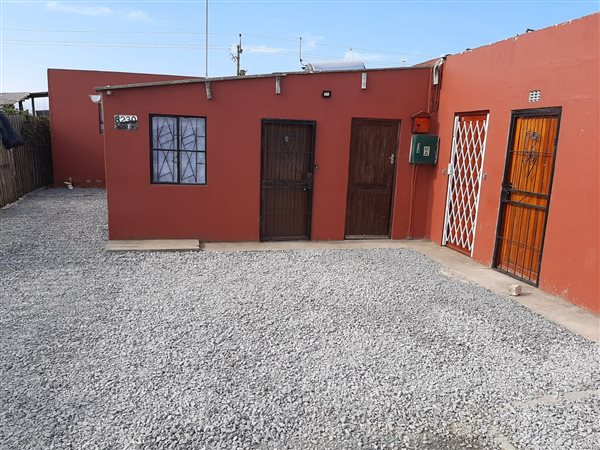 1 Bedroom Flat 1 Bedroom Flat