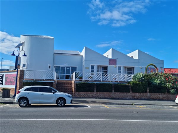 450  m² Commercial space in Gansbaai and surrounds