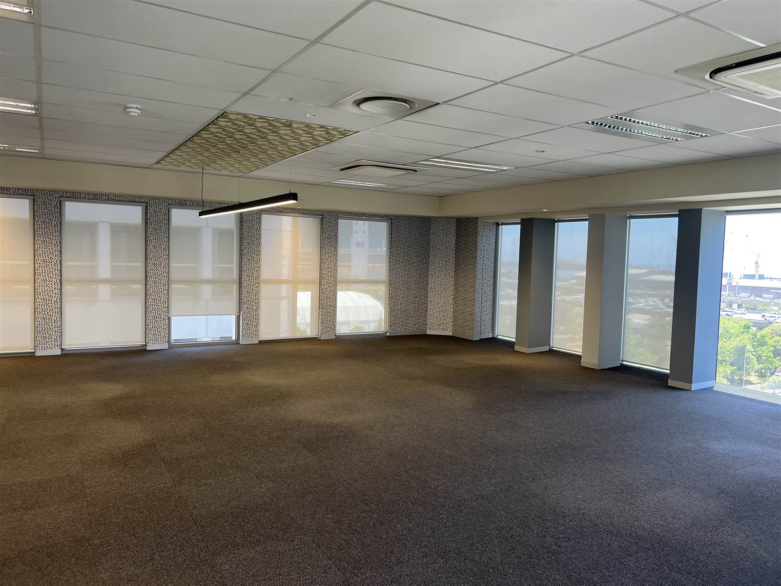390  m² Commercial space in Foreshore photo number 27