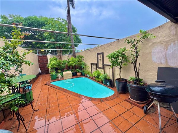 2 Bedroom Townhouse 2 Bedroom Townhouse