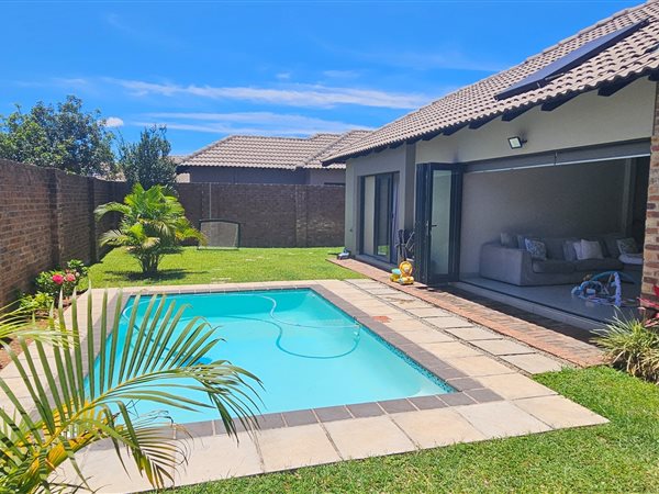 4 Bedroom House 4 Bedroom House