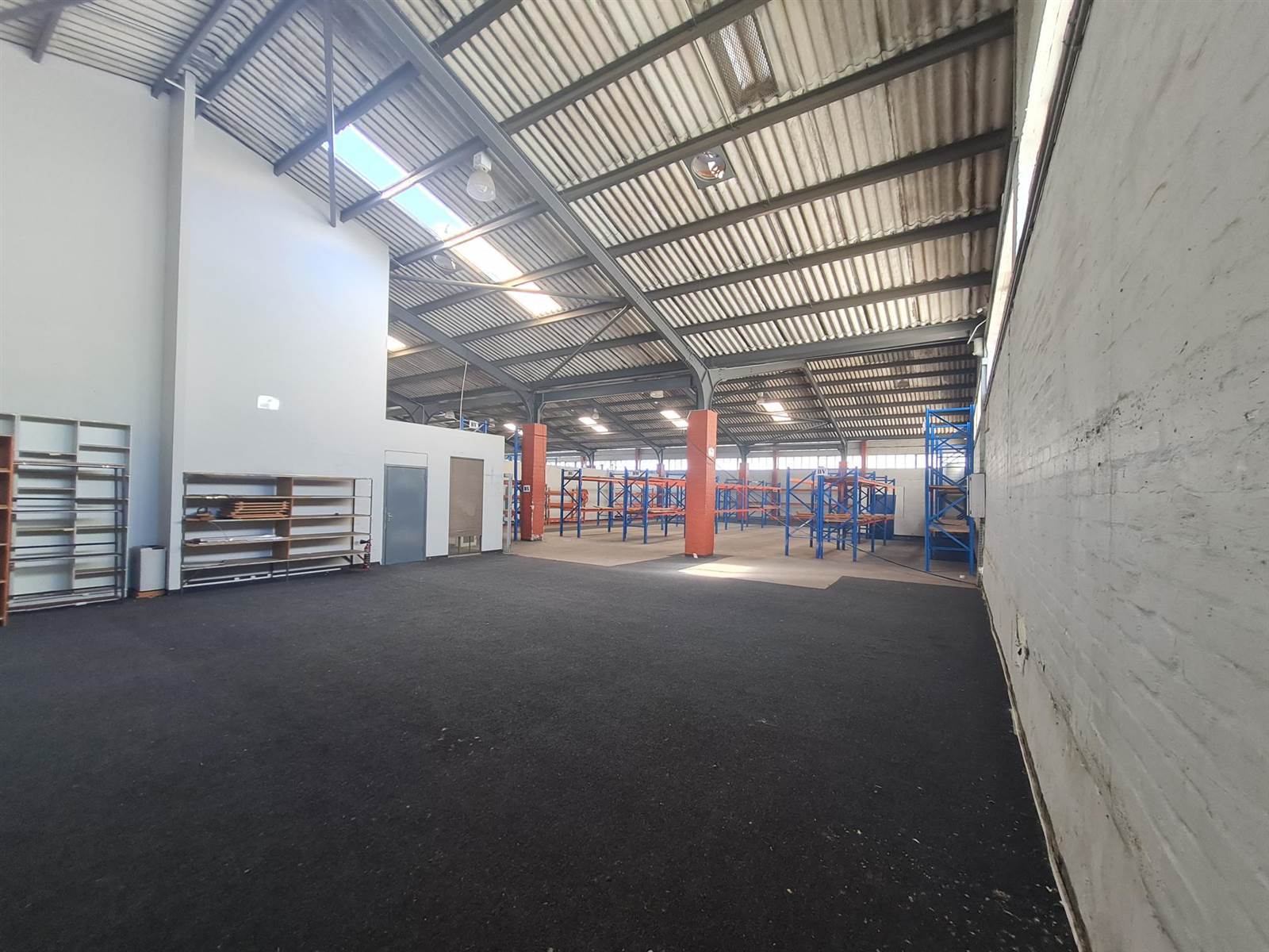 5007  m² Industrial space in Paarden Eiland photo number 3