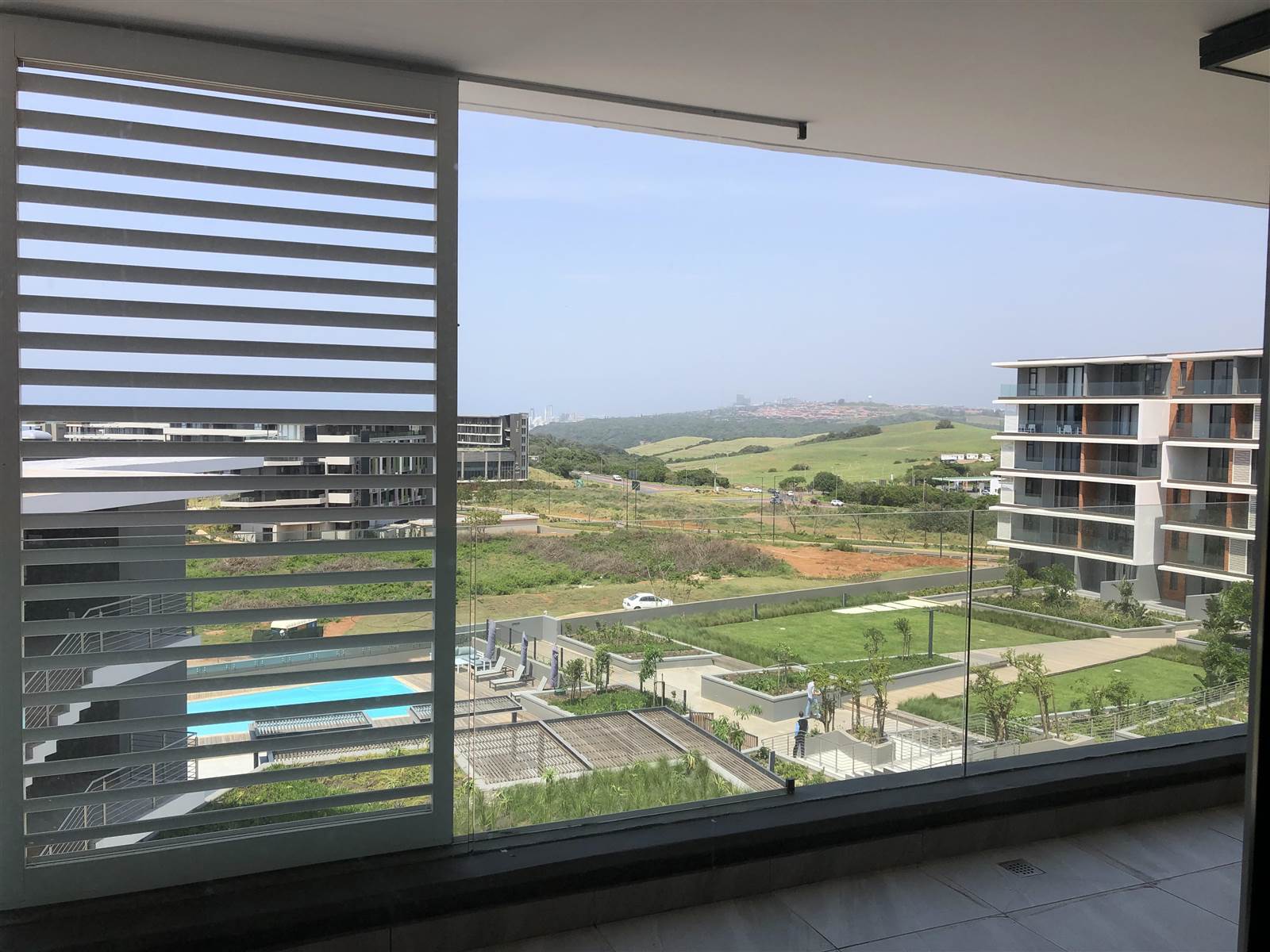 2 Bed Apartment in Umhlanga Rocks photo number 17