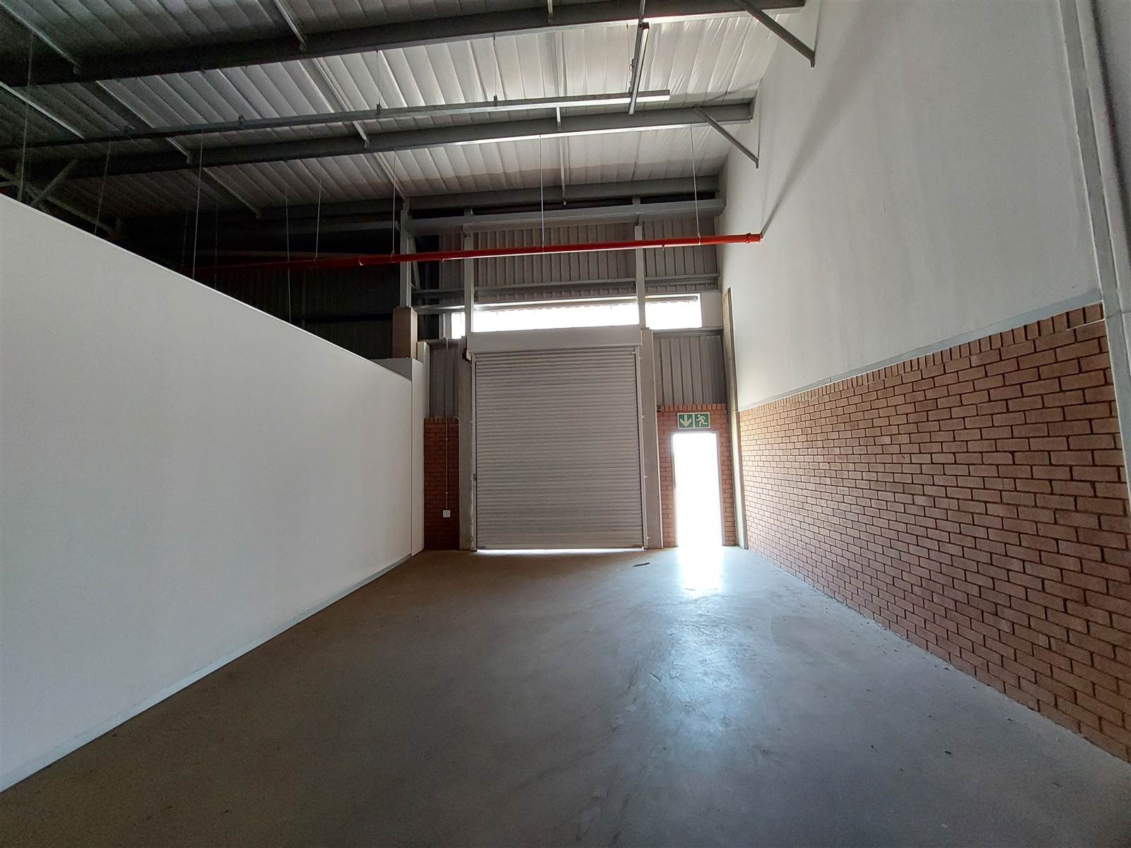 669  m² Industrial space in Clayville photo number 9