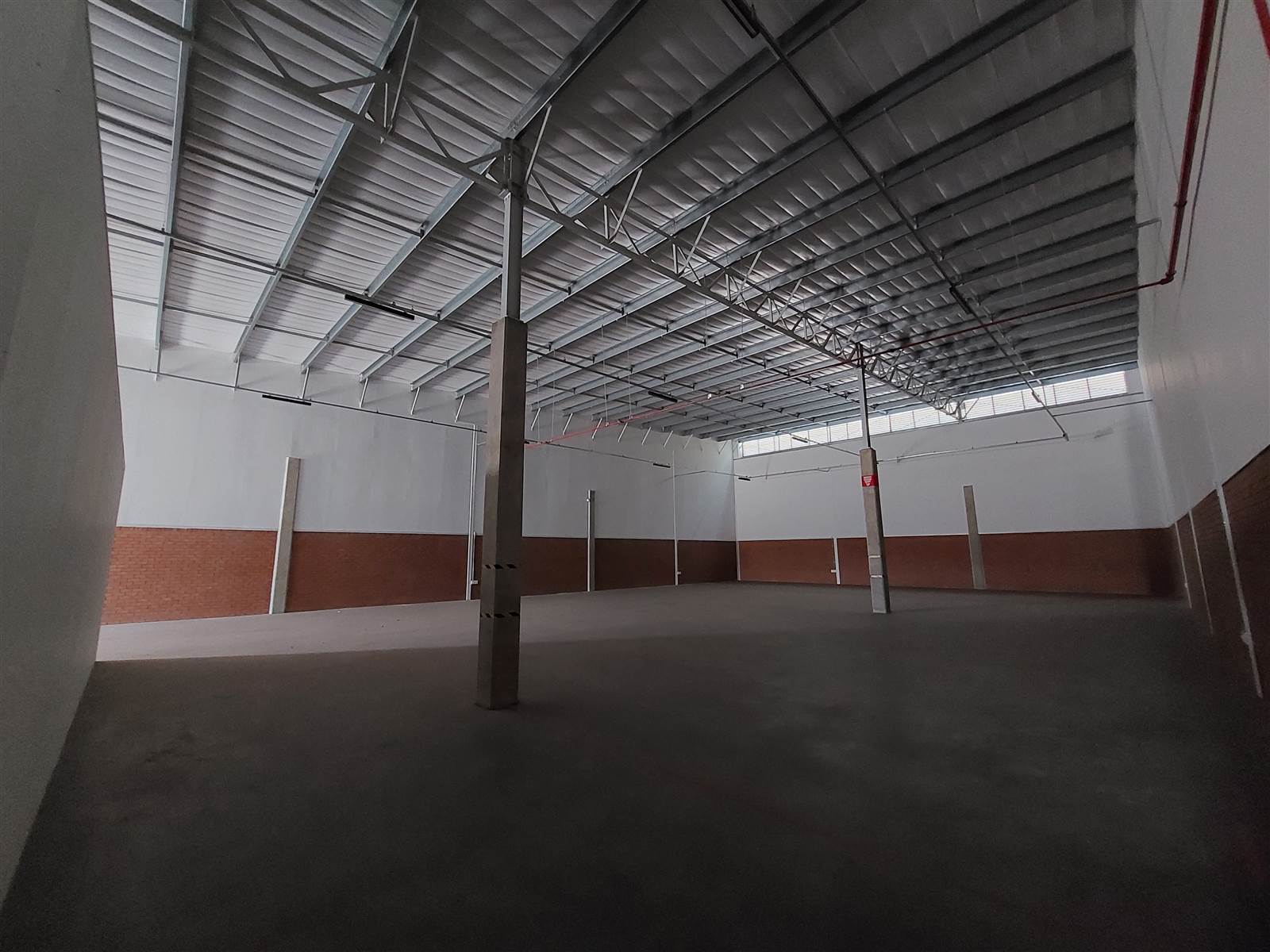 669  m² Industrial space in Clayville photo number 8