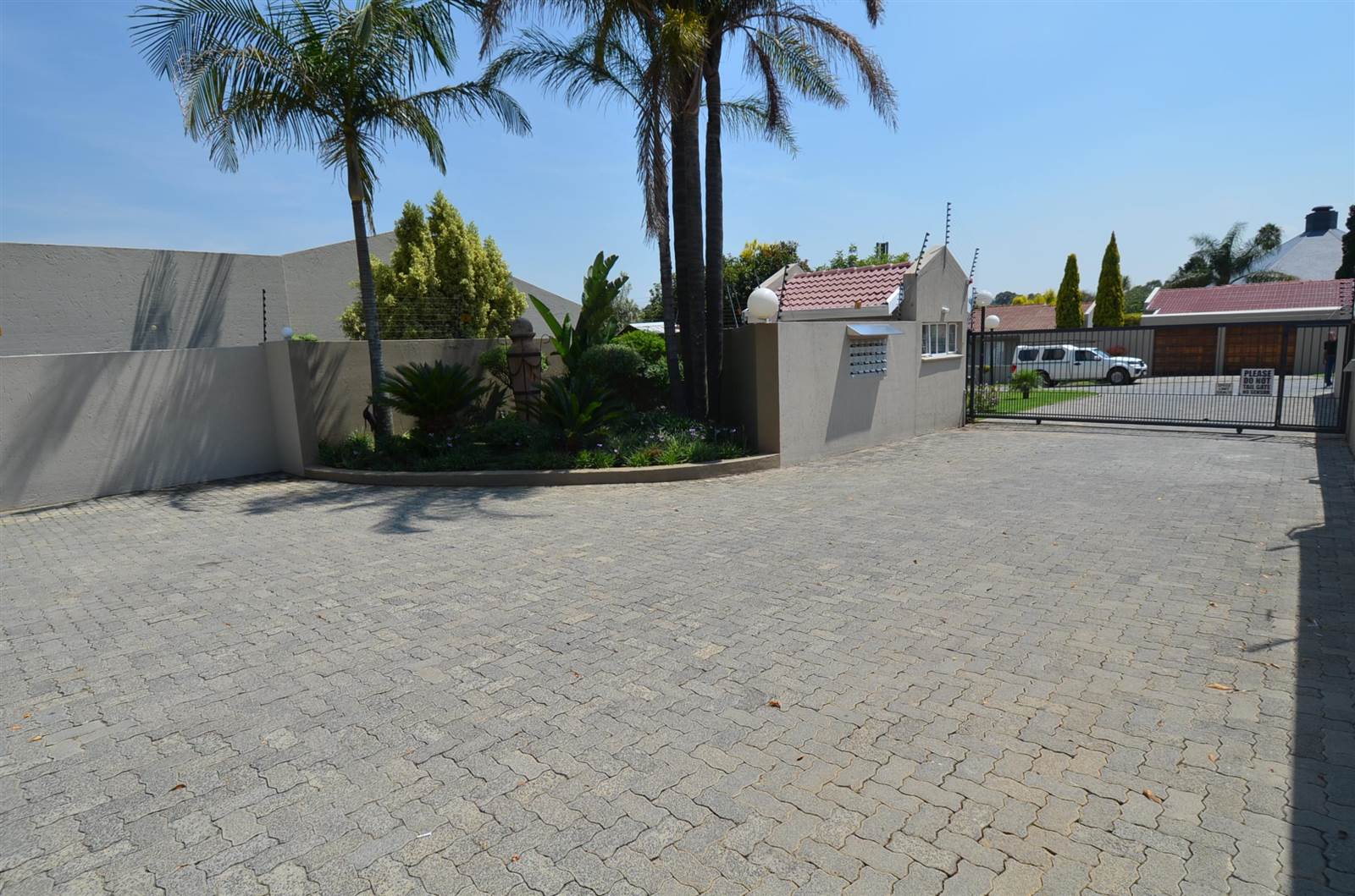 2 Bed Cluster in Marais Steyn Park photo number 6