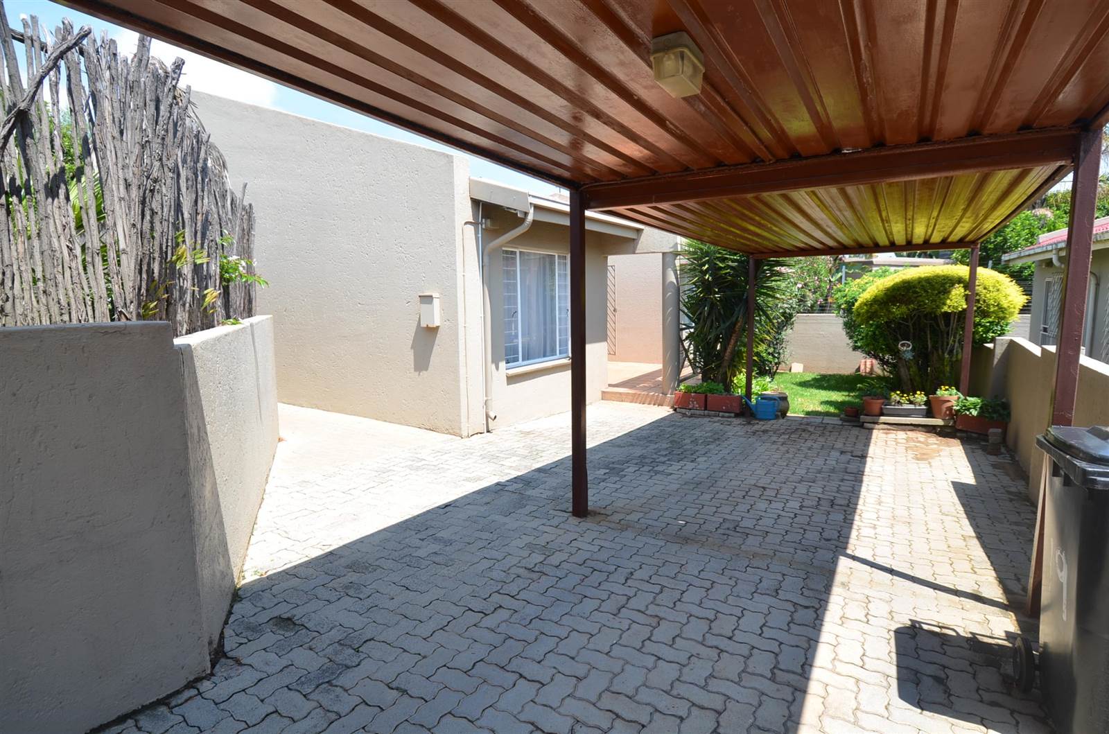 2 Bed Cluster in Marais Steyn Park photo number 4