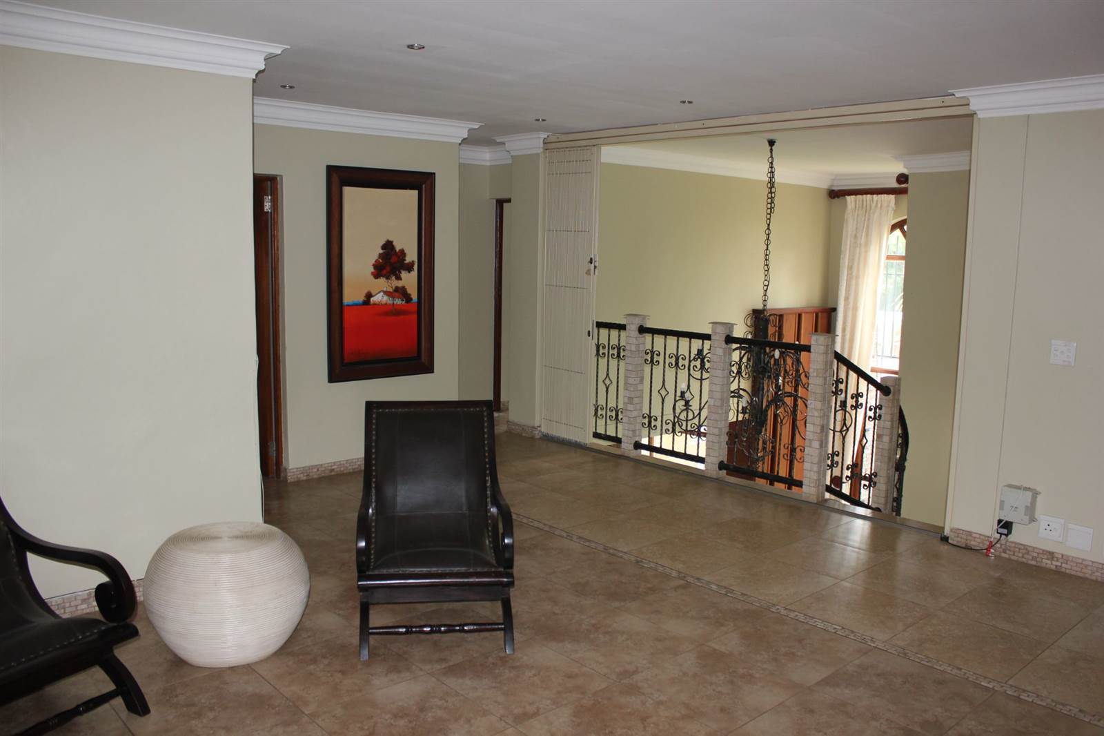 4 Bed House in Waterkloof photo number 27