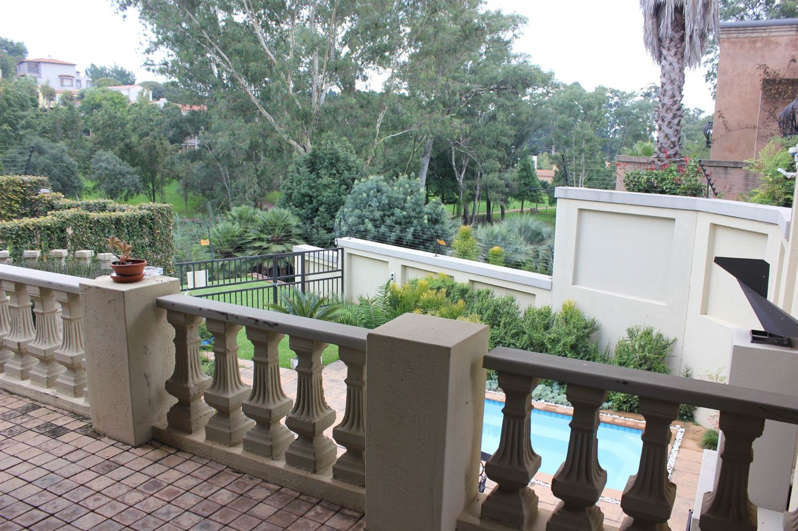 4 Bed House in Waterkloof photo number 9