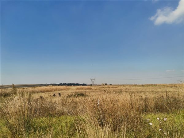 2674 m² Land available in Secunda