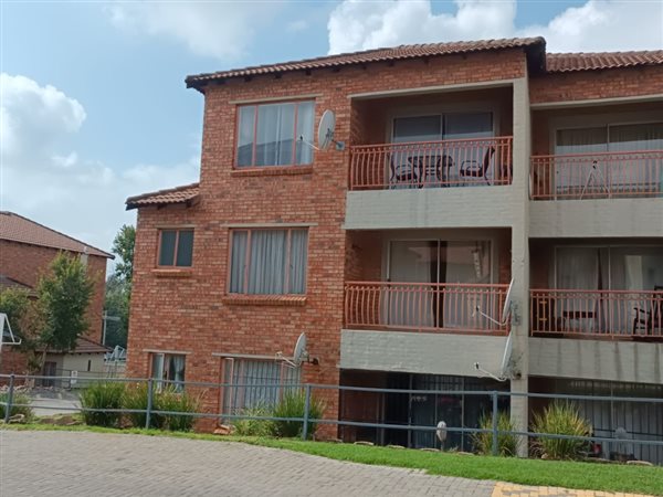 2 Bedroom Townhouse 2 Bedroom Townhouse