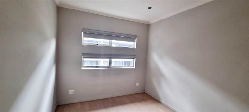 2 Bed Apartment in Hurlingham photo number 13