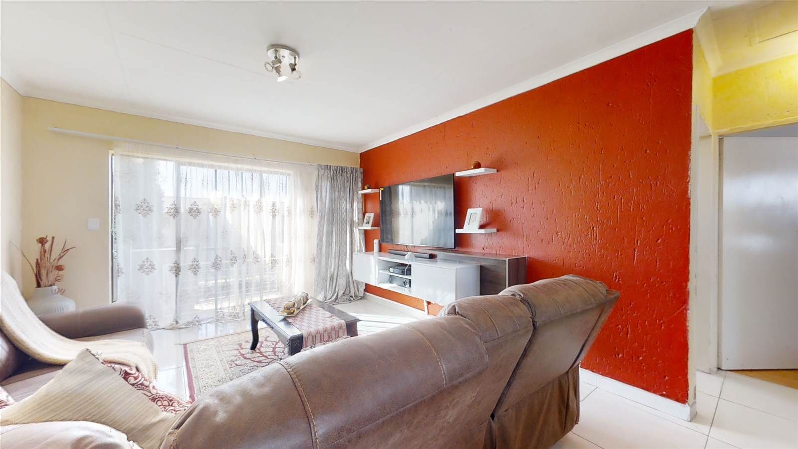 2 Bed Townhouse in Beyers Park photo number 10