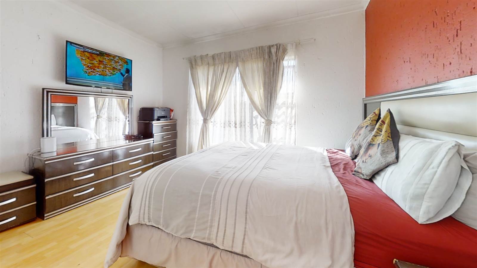 2 Bed Townhouse in Beyers Park photo number 19