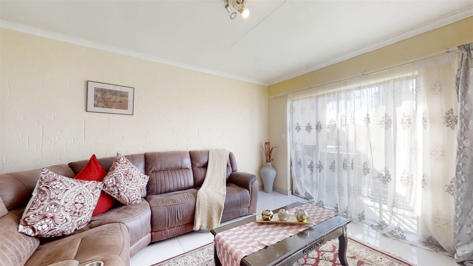 2 Bed Townhouse in Beyers Park photo number 13