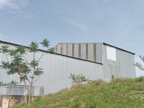 1 680 m² Industrial space 1 680 m² Industrial space