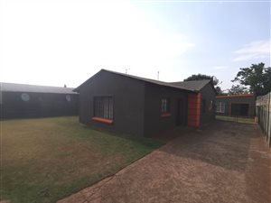 3 Bed House in Klopperpark