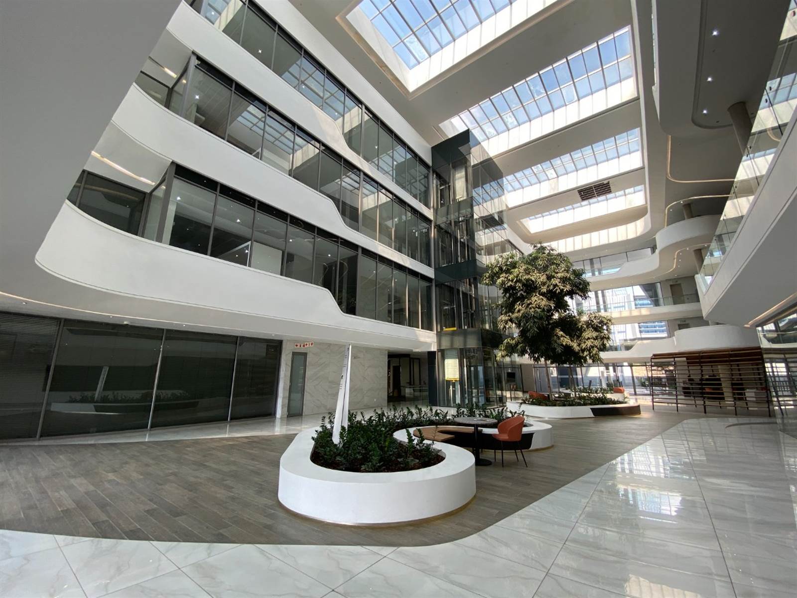 527  m² Office Space in Waterfall Estate photo number 5