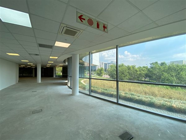 527  m² Office Space