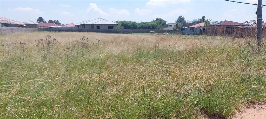 881 m² Land available in Jameson Park photo number 1