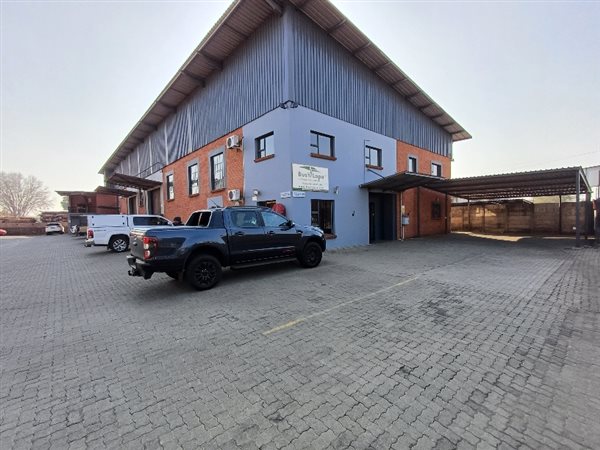 541  m² Industrial space