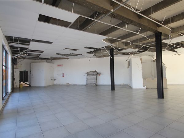 576  m² Industrial space in Greyville