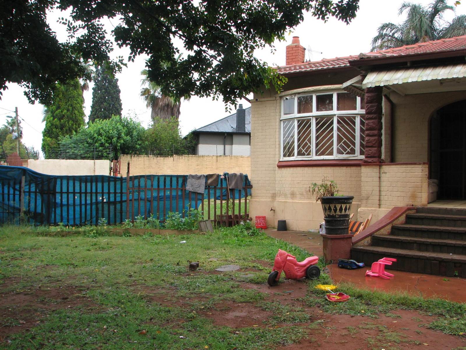 4 Bed House in Roodepoort North photo number 4