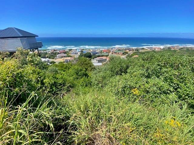 940 m² Land available in Outeniqua Strand photo number 2