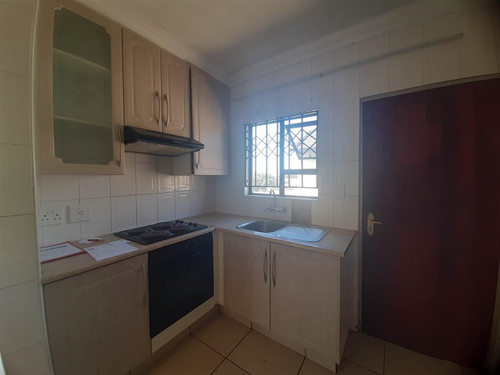 2 Bed House in Grobler Park photo number 8