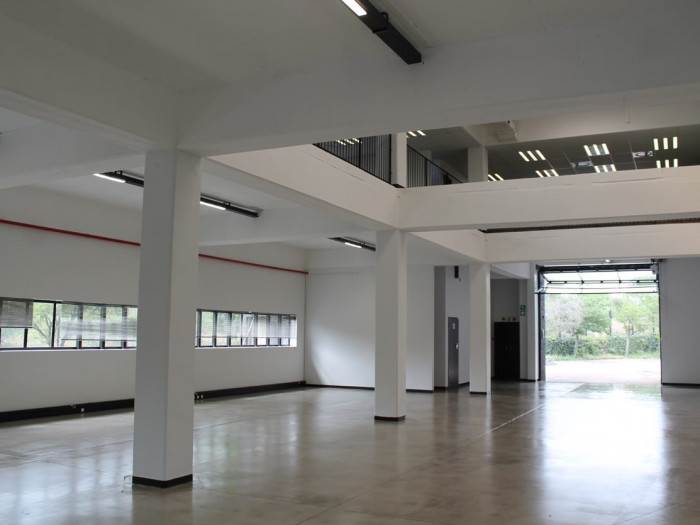 719.4  m² Commercial space in Halfway House photo number 4