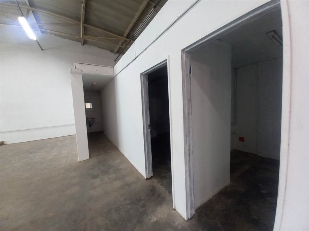 308  m² Industrial space in Hatfield photo number 16