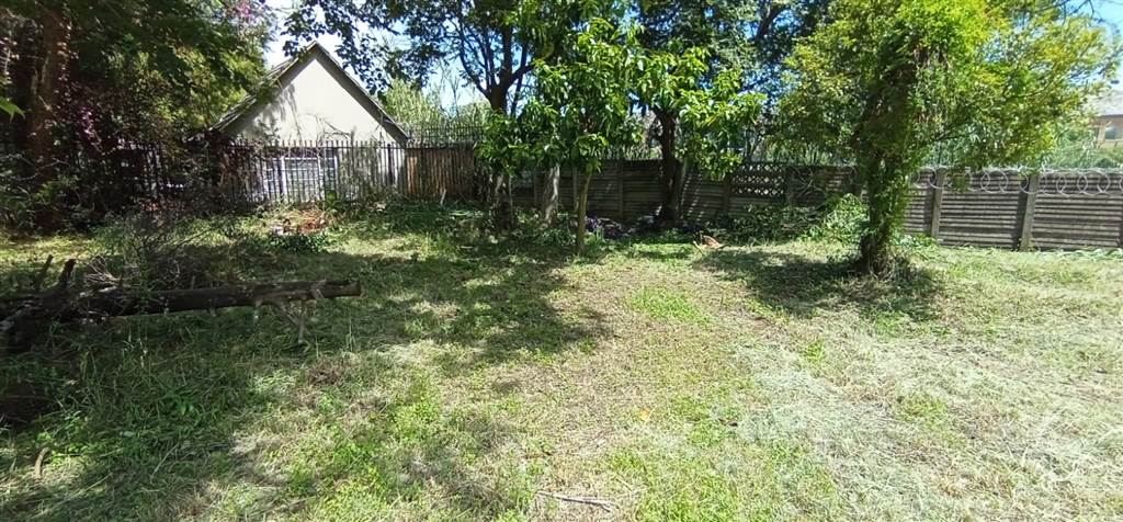 1736 m² Land available in Hatfield photo number 11