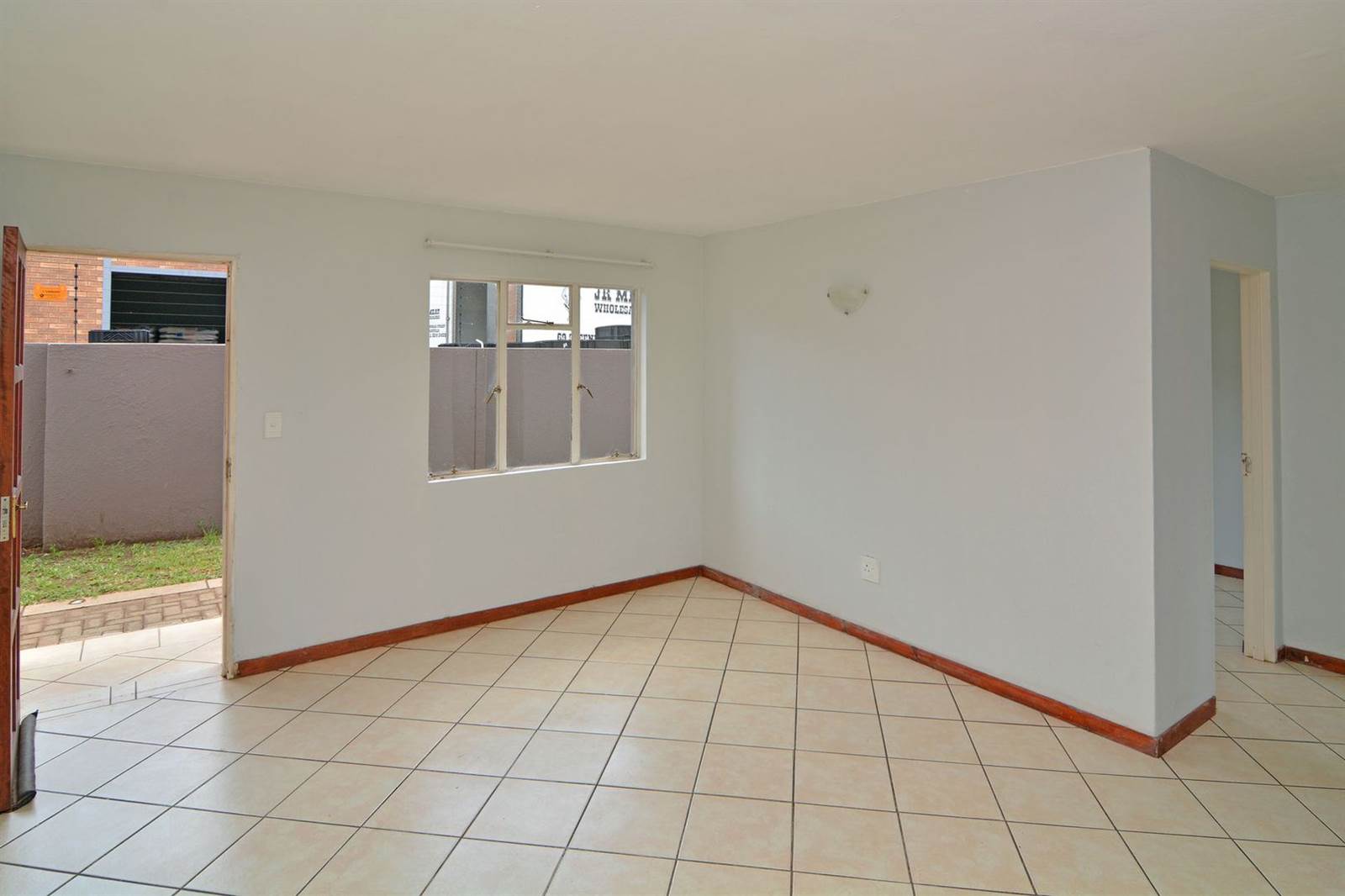 2 Bed Apartment in Protea Glen photo number 12