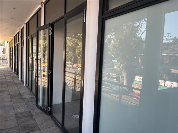 153  m² Commercial space in Hout Bay and surrounds