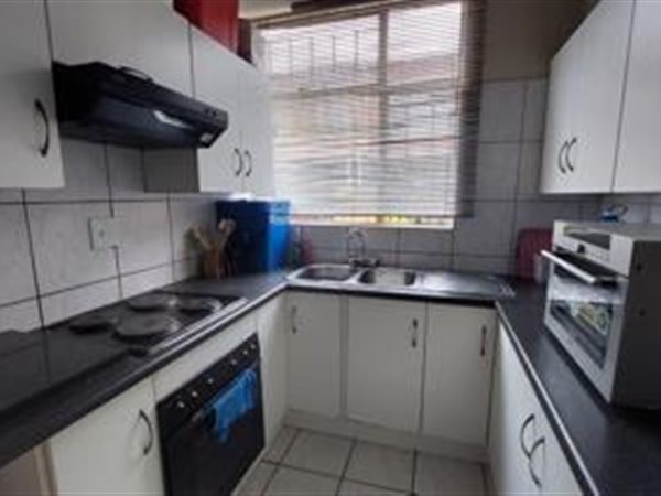 4 Bed Townhouse in Silverton