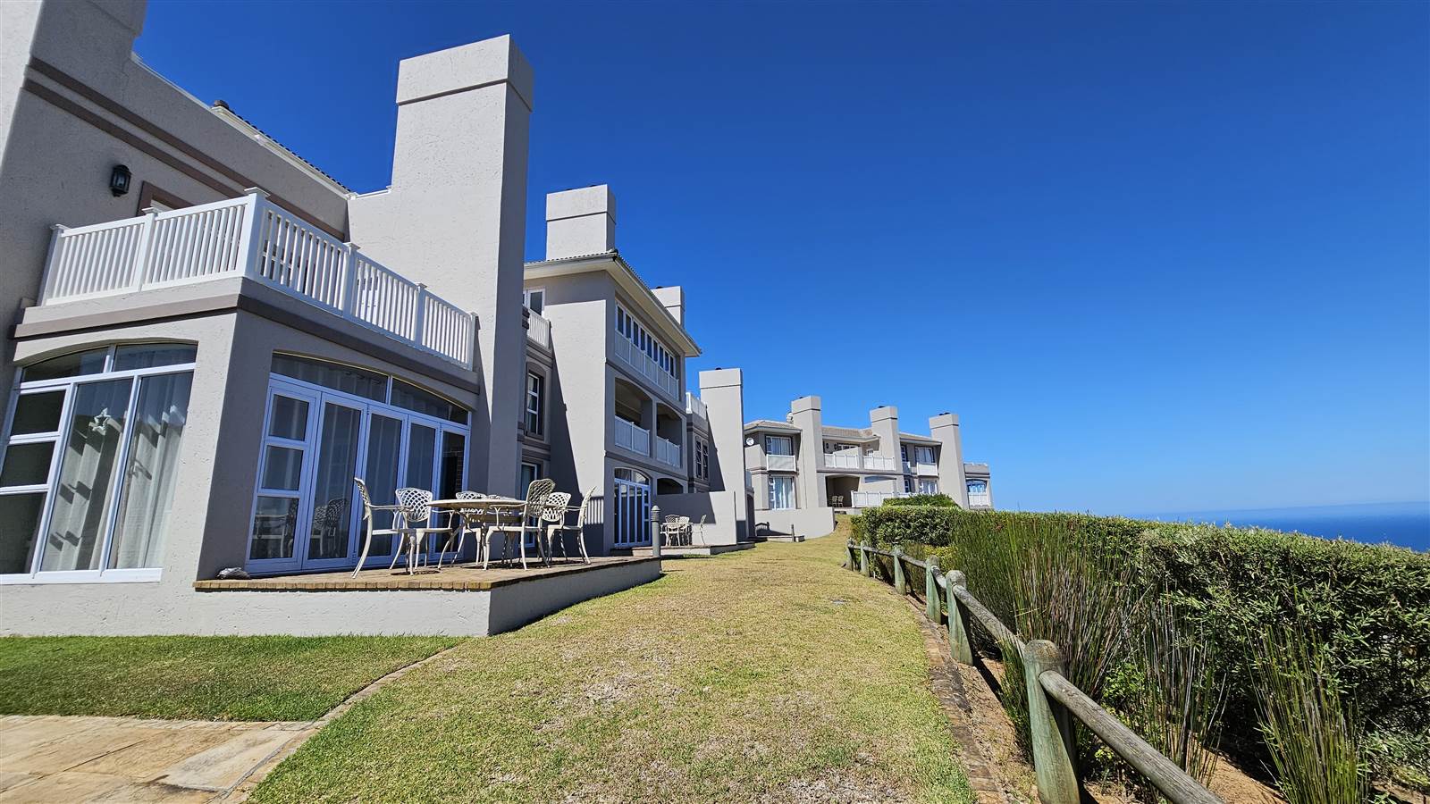 2 Bed House in Pinnacle Point Golf Estate photo number 13