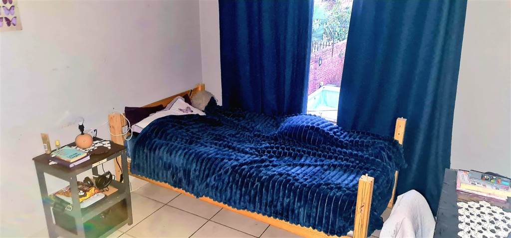 2 Bed Duplex in Rietfontein photo number 7