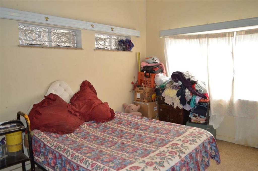 4 Bed House in Upington photo number 14