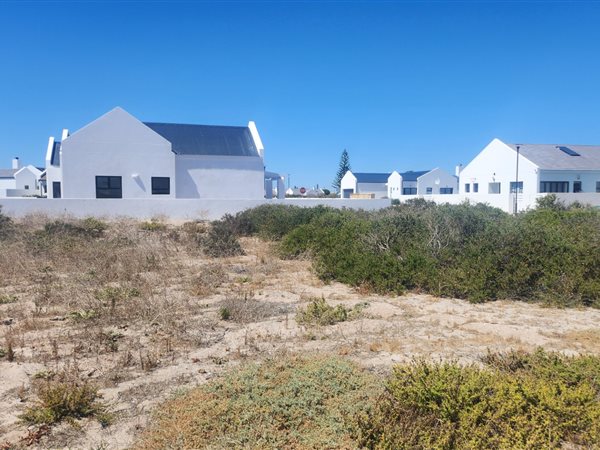 563 m² Land