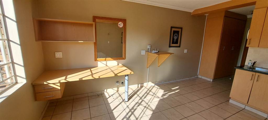 1 Bed Apartment in Rietfontein photo number 15