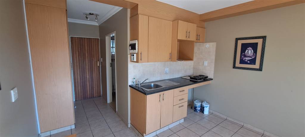1 Bed Apartment in Rietfontein photo number 16