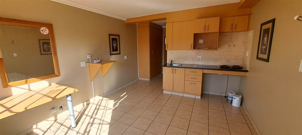 1 Bed Apartment in Rietfontein photo number 4