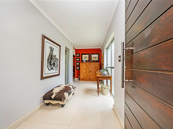 4 Bedroom House 4 Bedroom House