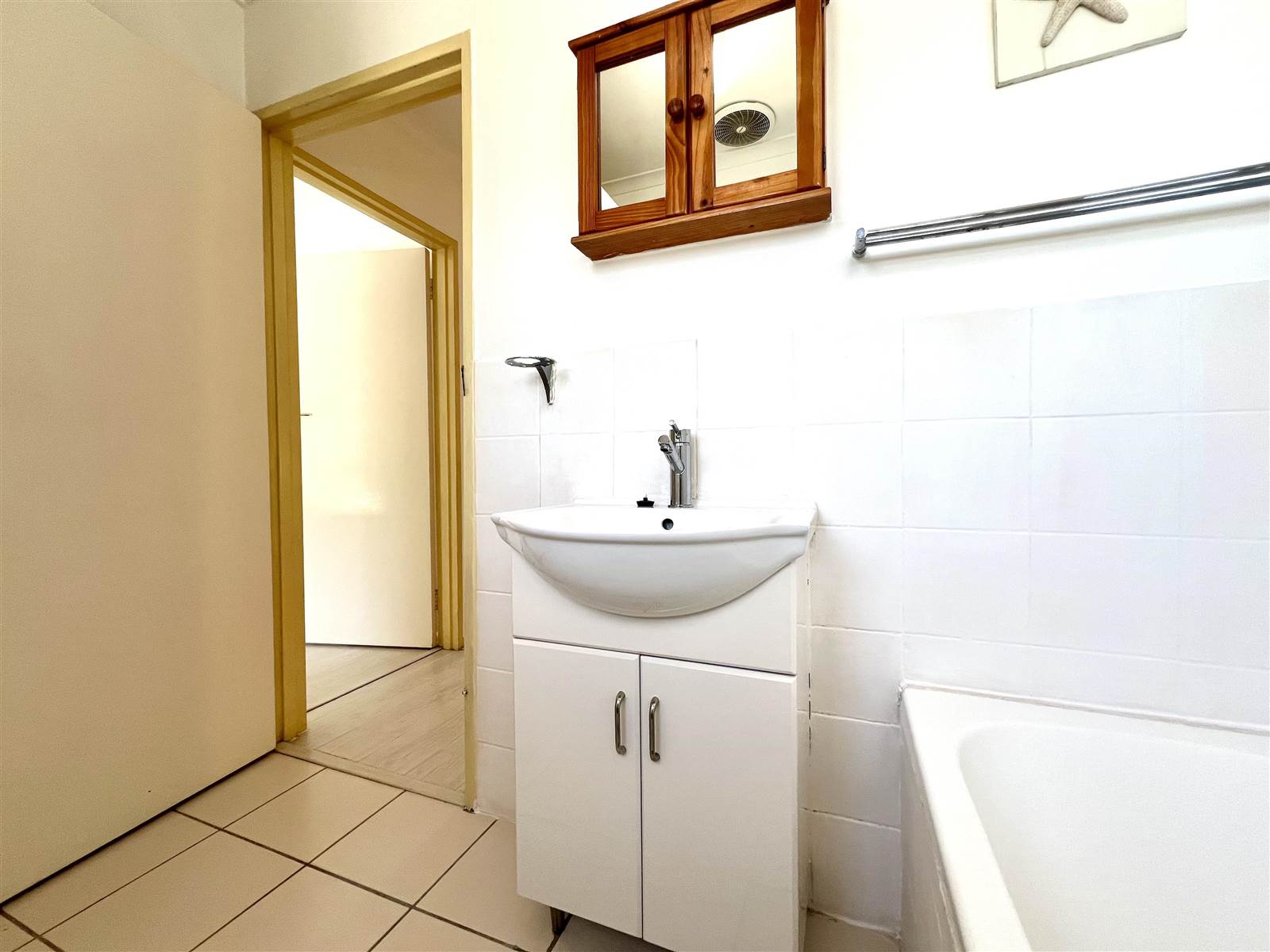 3 Bed Townhouse in Rondebosch photo number 26