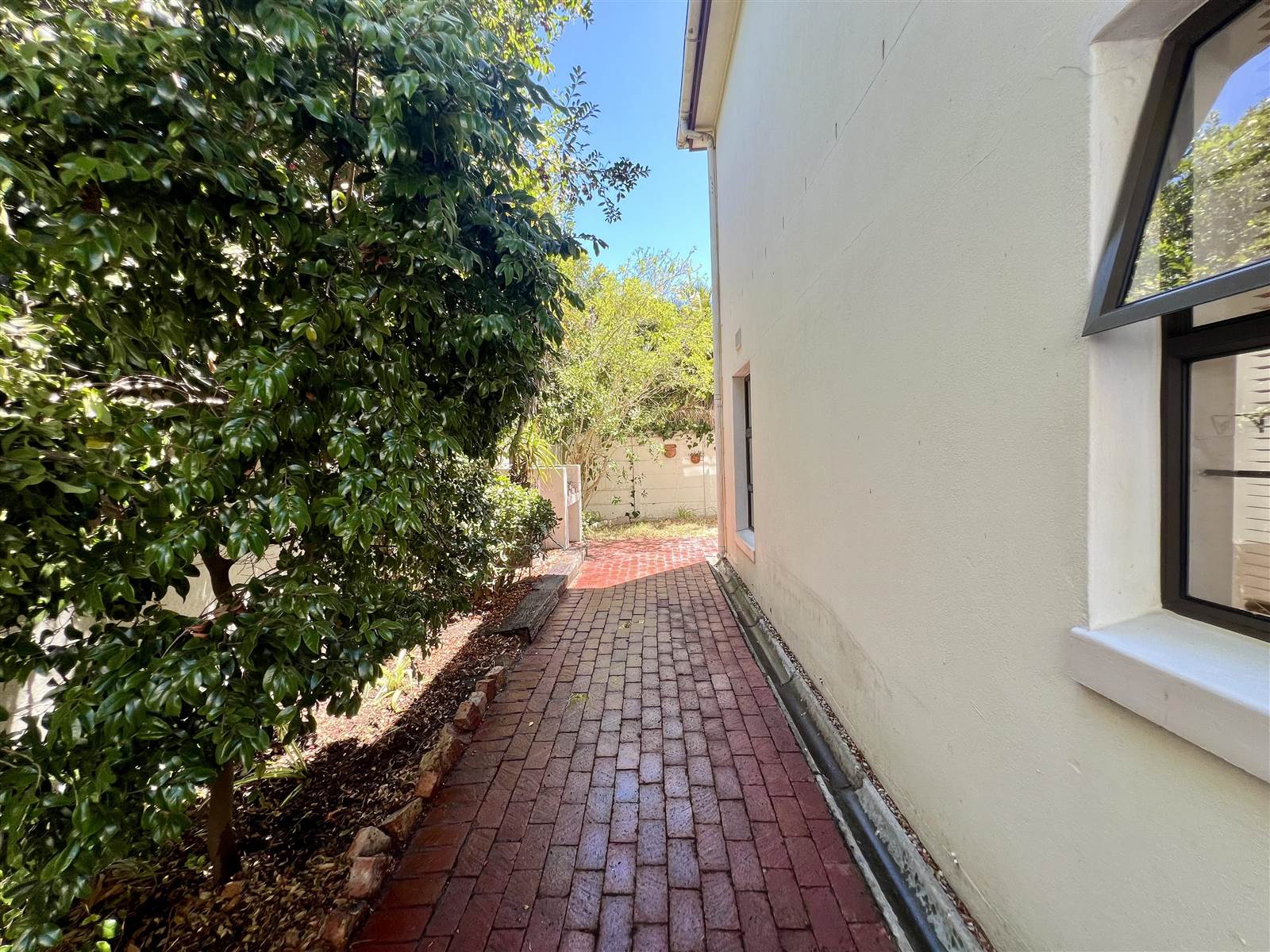 3 Bed Townhouse in Rondebosch photo number 28