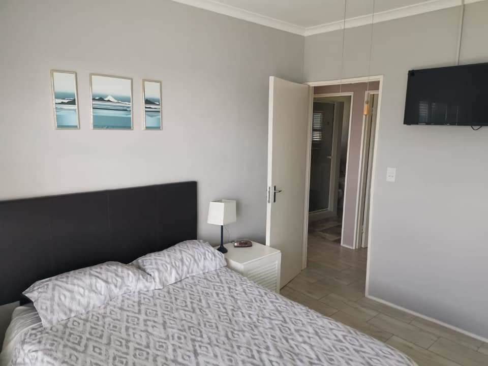 3 Bed House in Struisbaai photo number 30