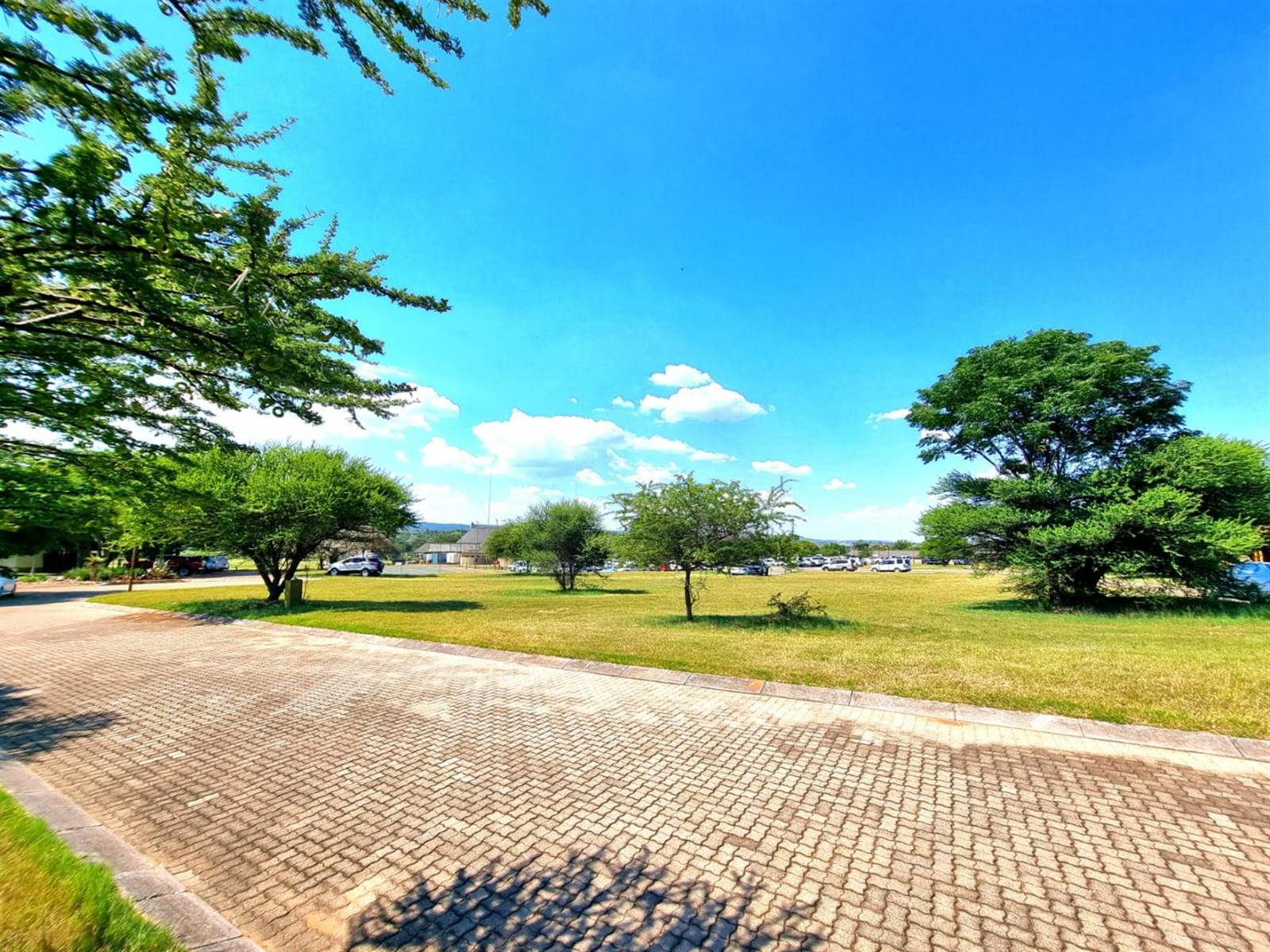 2000 m² Land available in Koro Creek Golf Estate photo number 3