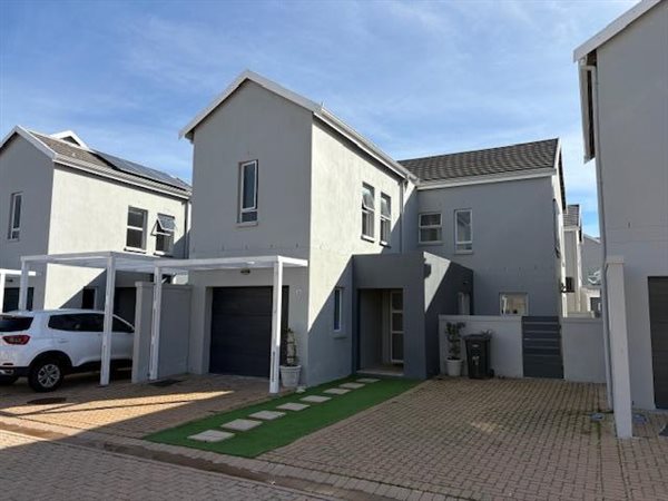 3 Bedroom Duplex